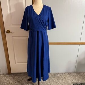 Elegant Blue Midi Dress Size Medium